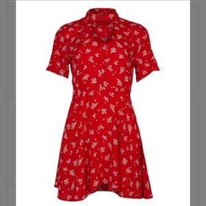 Floral Spring dress with keyhole